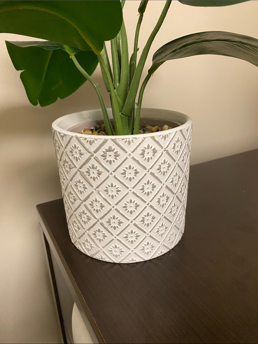 White and Gray Textured Ceramic Planter